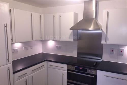 Apartment in Romford - View 4