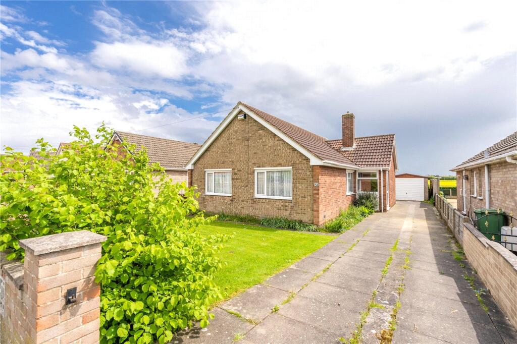 Main image of property: Pretymen Crescent, New Waltham, Grimsby, Lincolnshire, DN36