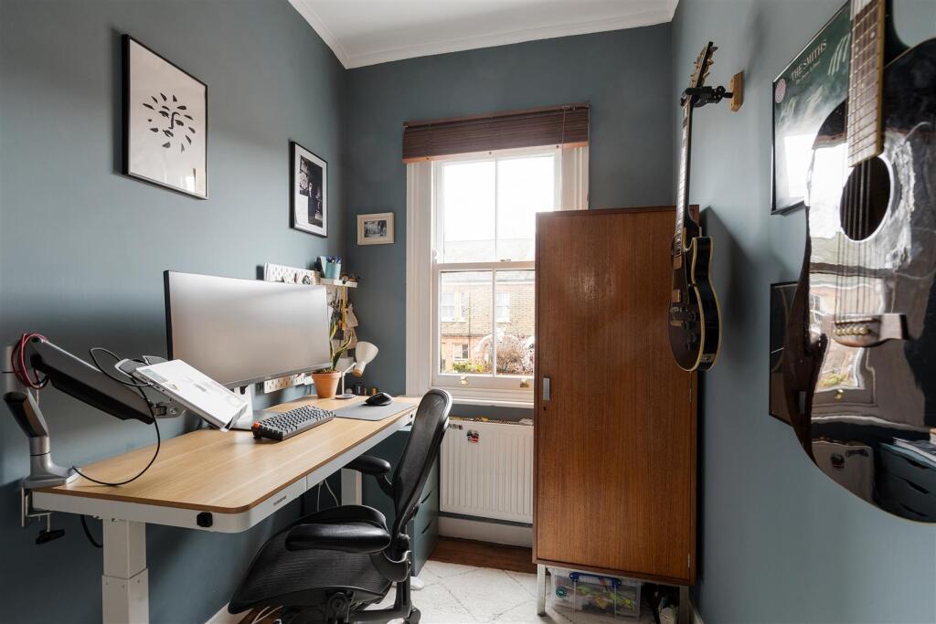 Apartment in London, Leyton - View 6