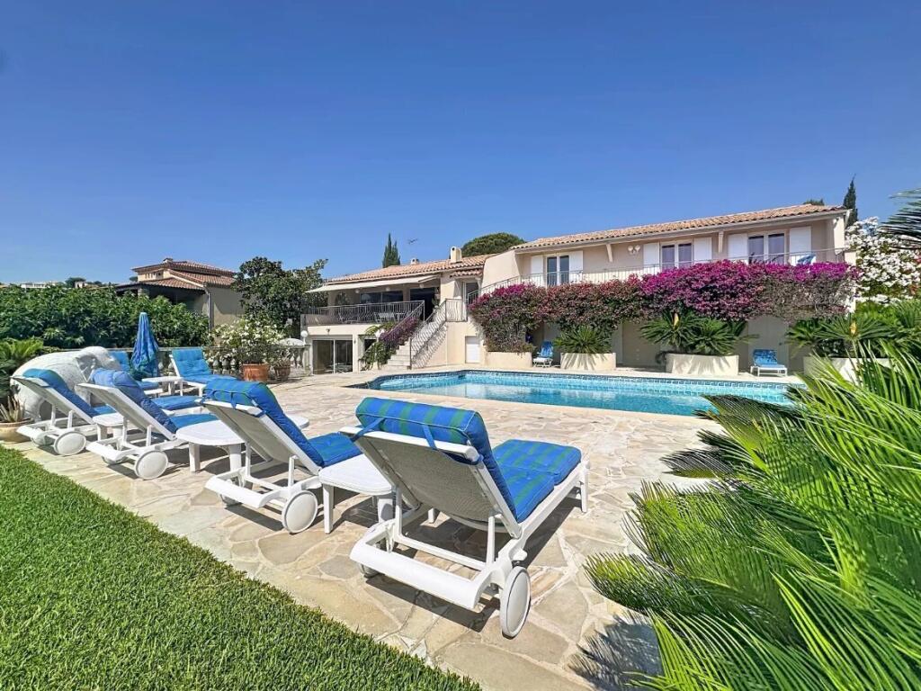 Main image of property: Provence-Alps-Cote d`Azur, Var, St-Aygulf