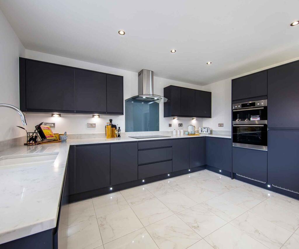 House in Broxtowe, Stapleford - View 2