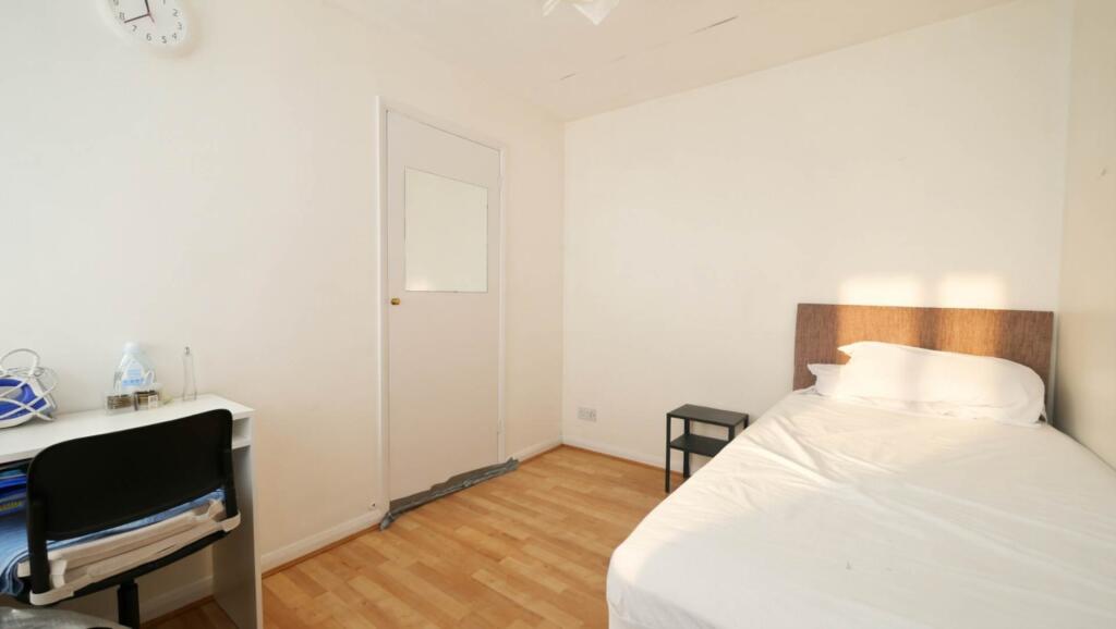 Additional image 14 of Bishops Close, Hatfield