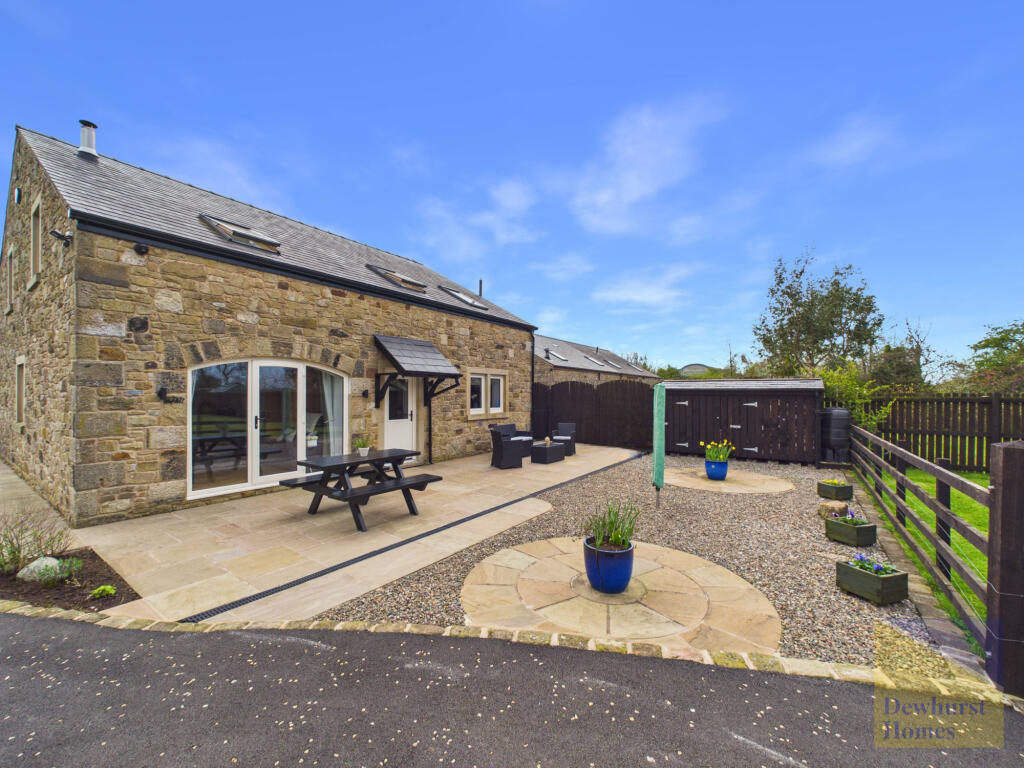 Main image of property: Preston Road, Alston, PR3