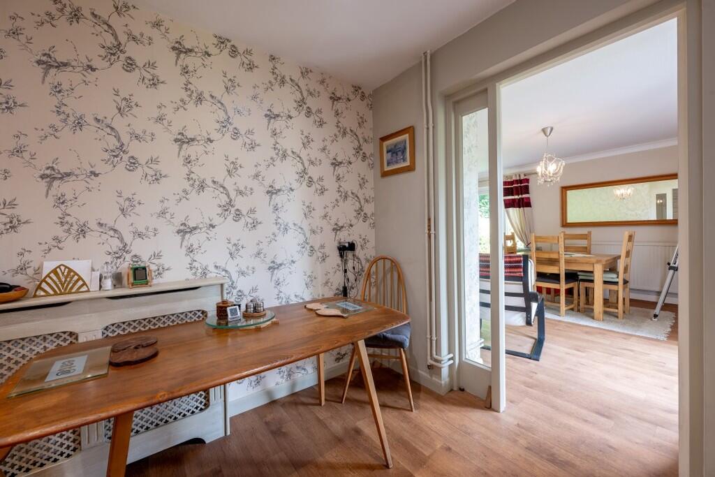72, Barton Road photo 4