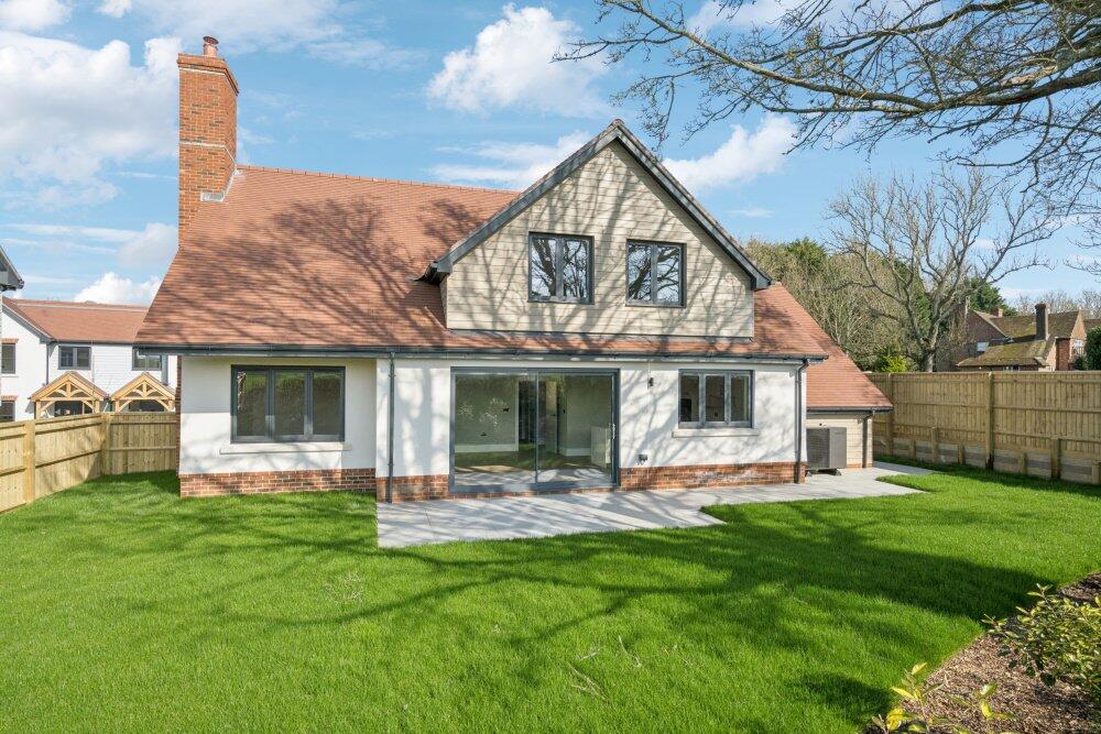 Main image of property: Brighton Road, Monks Gate, Horsham, West Sussex