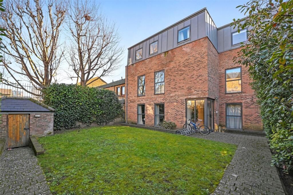 Apartment in London - View 4