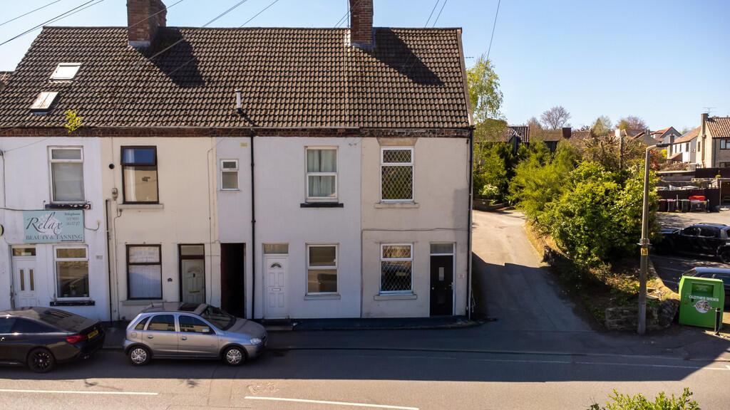 2-bed terraced on Sheffield Road, South Anston, Sheffield , £140,000