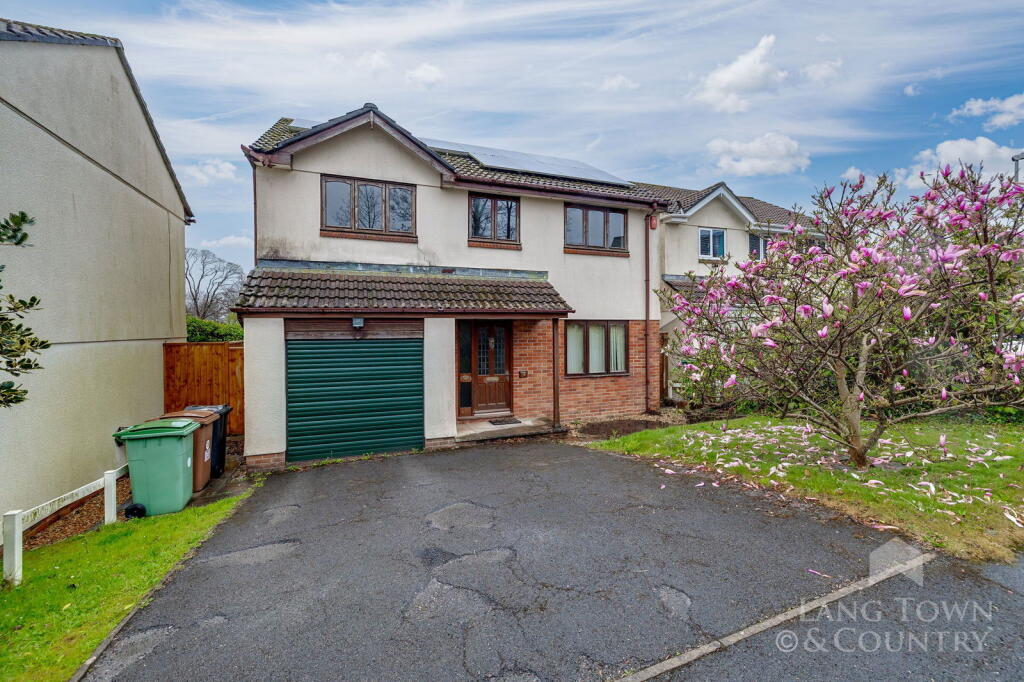 4-bed detached on Oak Drive, Crownhill, Plymouth, £350,000