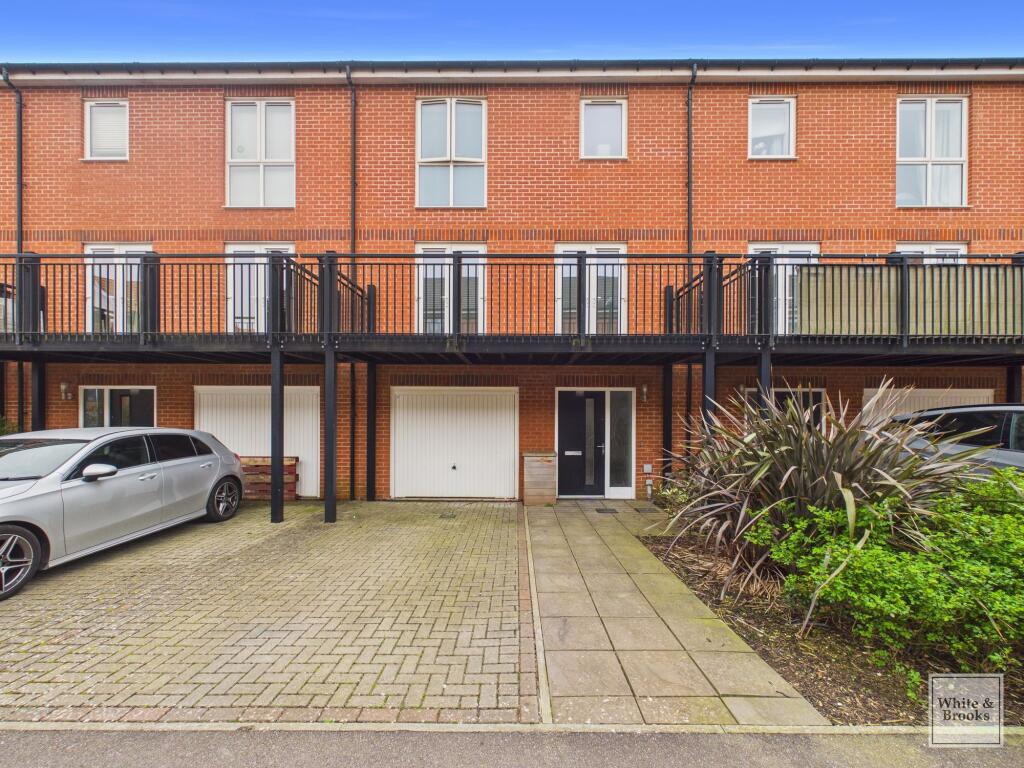 Main image of property: Pinewood Way, Chichester, PO19