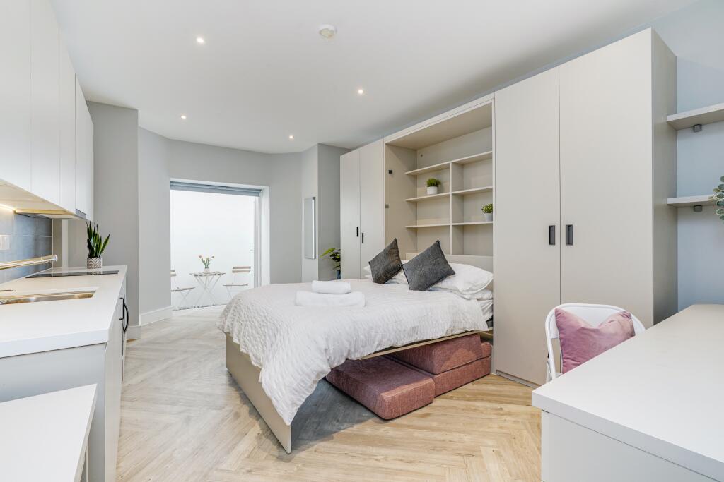 Apartment in London - View 4