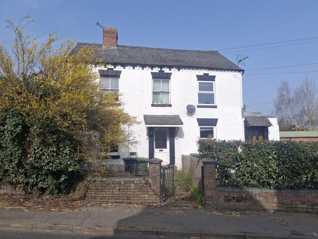 Main image of property: 70A Bargates, Leominster, Herefordshire HR6 8QS