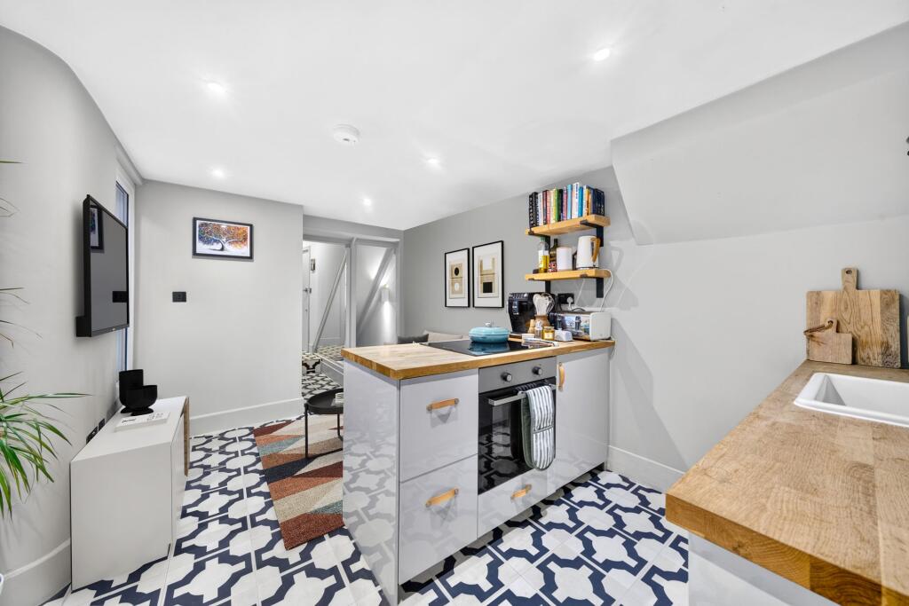 Apartment in London - View 4