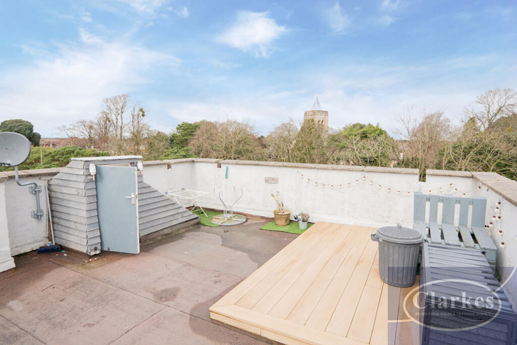 Main image of property: 2a Victoria Park Place