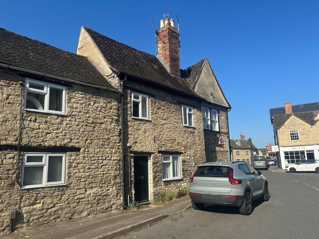 Main image of property: High Street, Eynsham, Oxfordshire