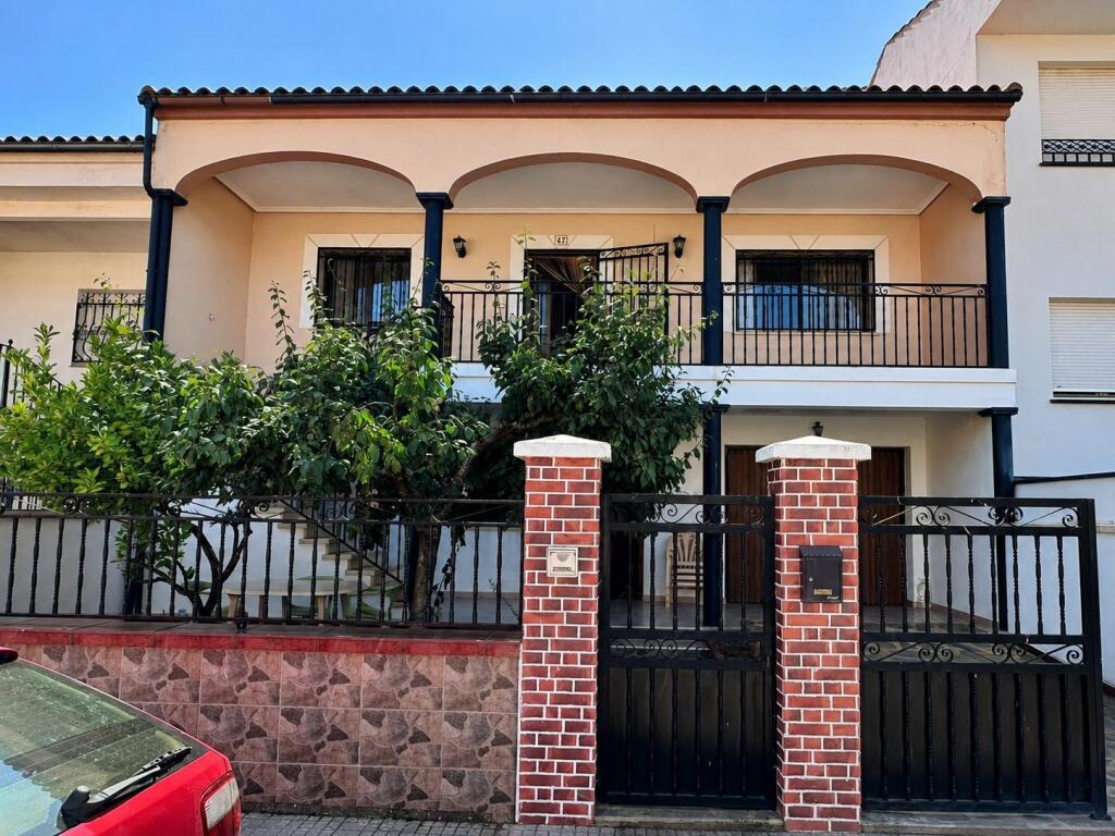 Main image of property: Extremadura, Cáceres, Madroñera