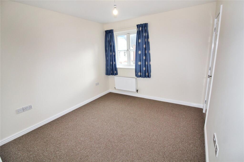 Zakopane Road, Haydon End, Swindon, Wiltshire, SN25 - View 4