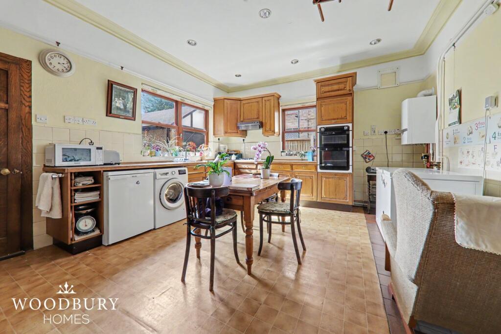 House in Epping Forest, Loughton - View 3