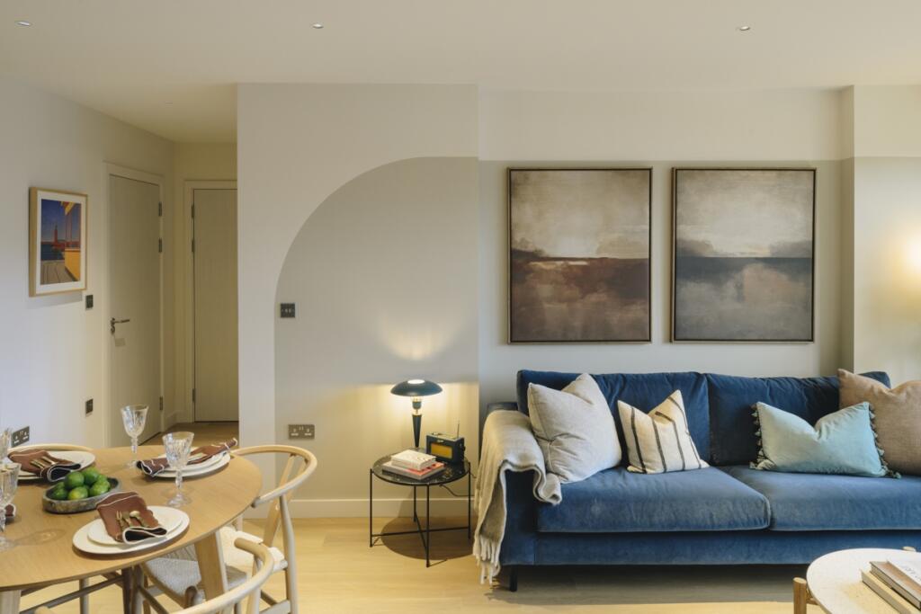 Main image of property: The Wiltern, Dawlish Avenue, East Perivale UB6