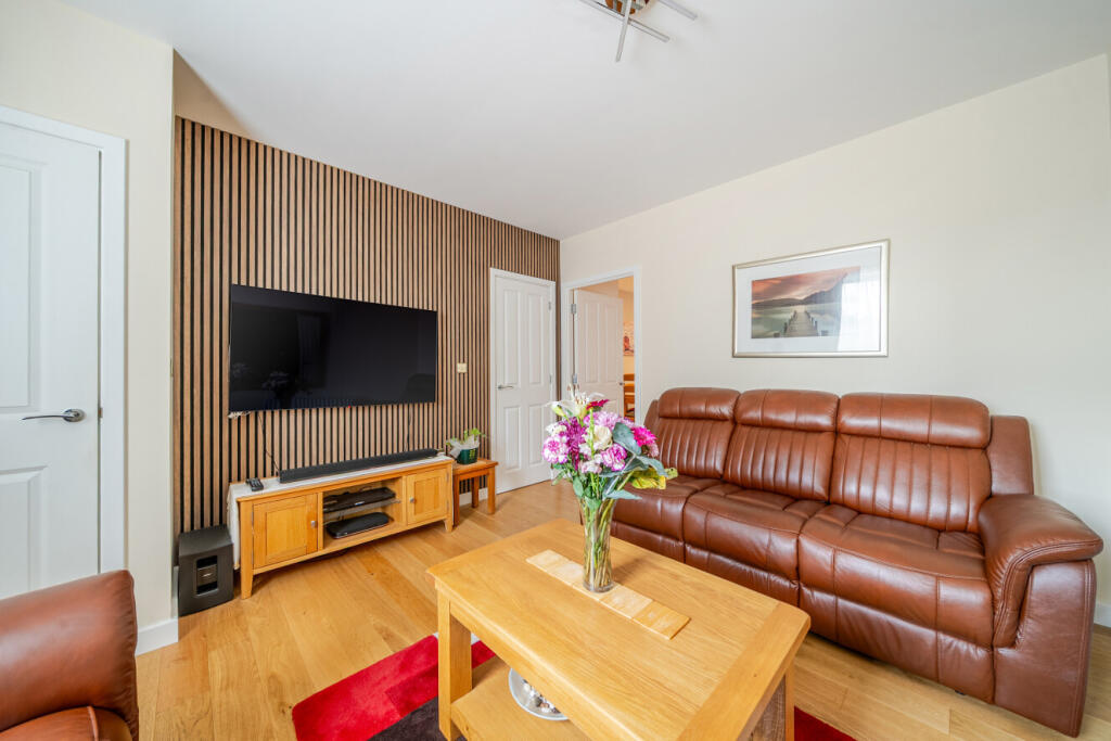 House in London, Red Hill, Elmstead - View 3