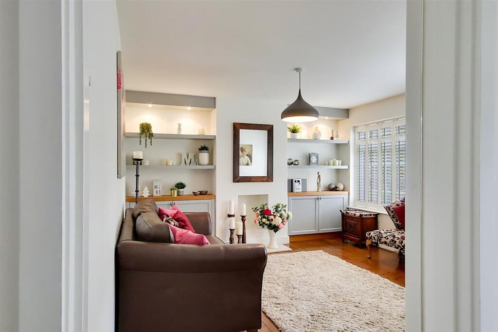 Apartment in Brighton - View 5