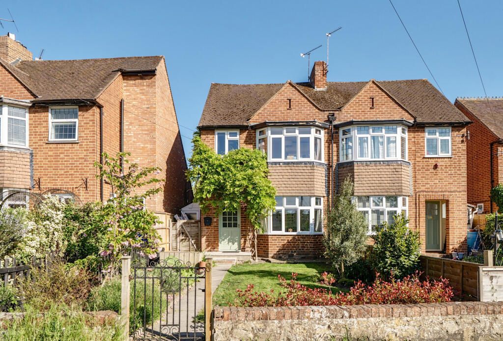 Main image of property: Bredon Road, Tewkesbury, Gloucestershire, GL20
