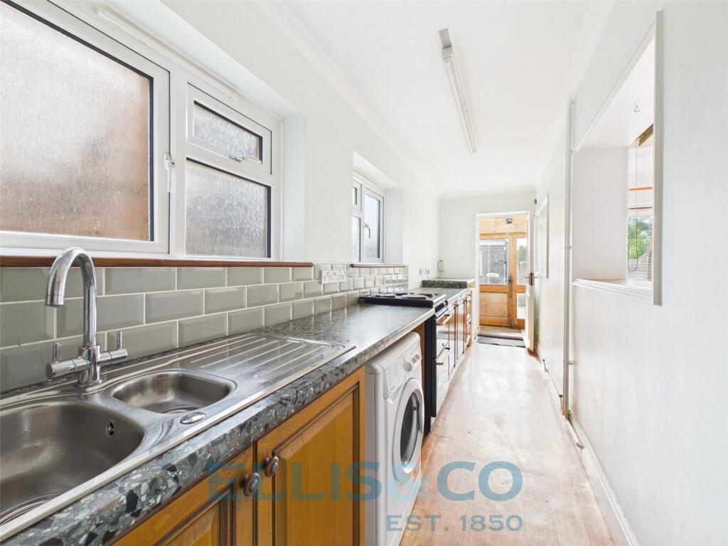 House in Tonbridge and Malling, Hildenborough - View 3