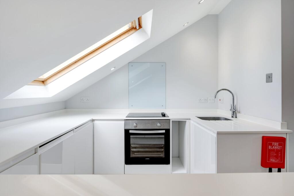 Apartment in London, Shepherd's Bush - View 4