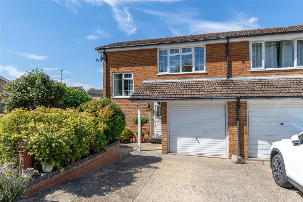 Main image of property: Kilpin Green, North Crawley, Newport Pagnell, Buckinghamshire, MK16