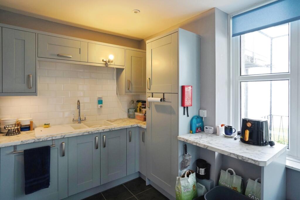 Apartment in Looe, Cornwall - View 2
