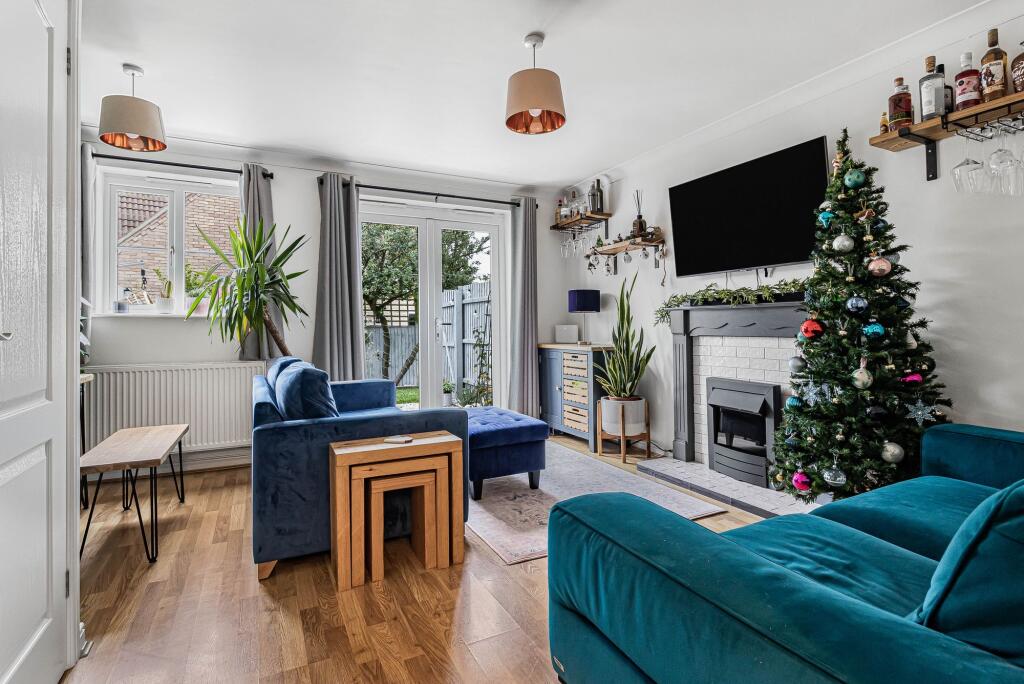 Teasel Drive, Ely, CB6 photo 3