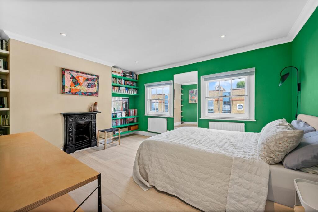 Apartment in London - More