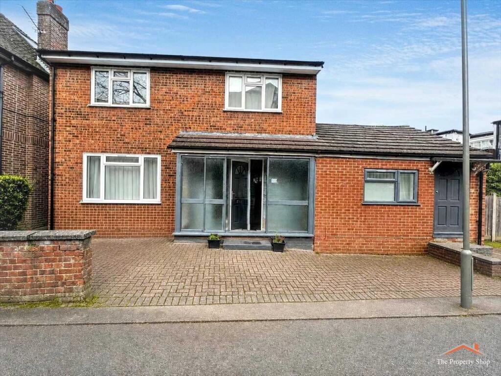 Main image of property: Heronsgate, Edgware