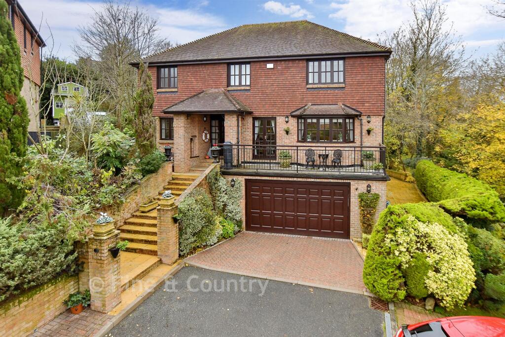 Main image of property: Egypt Copse, Cowes, Isle of Wight