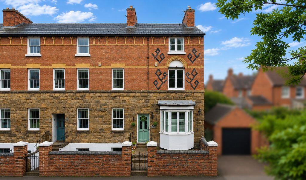 Main image of property: London House, 9 Avenue Road South, Newport