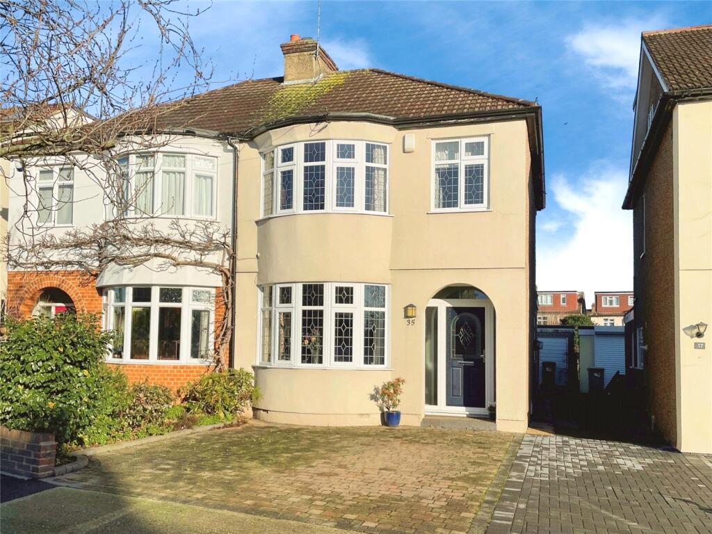 Main image of property: Glebe Way, Hornchurch, Essex, RM11