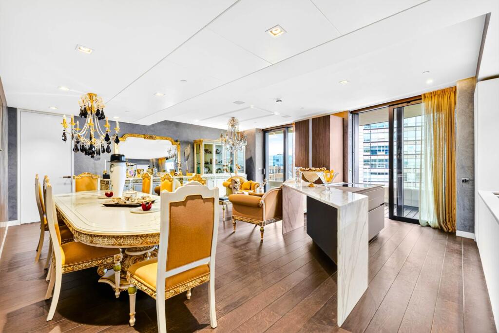 Apartment in London, City of Westminster - View 3
