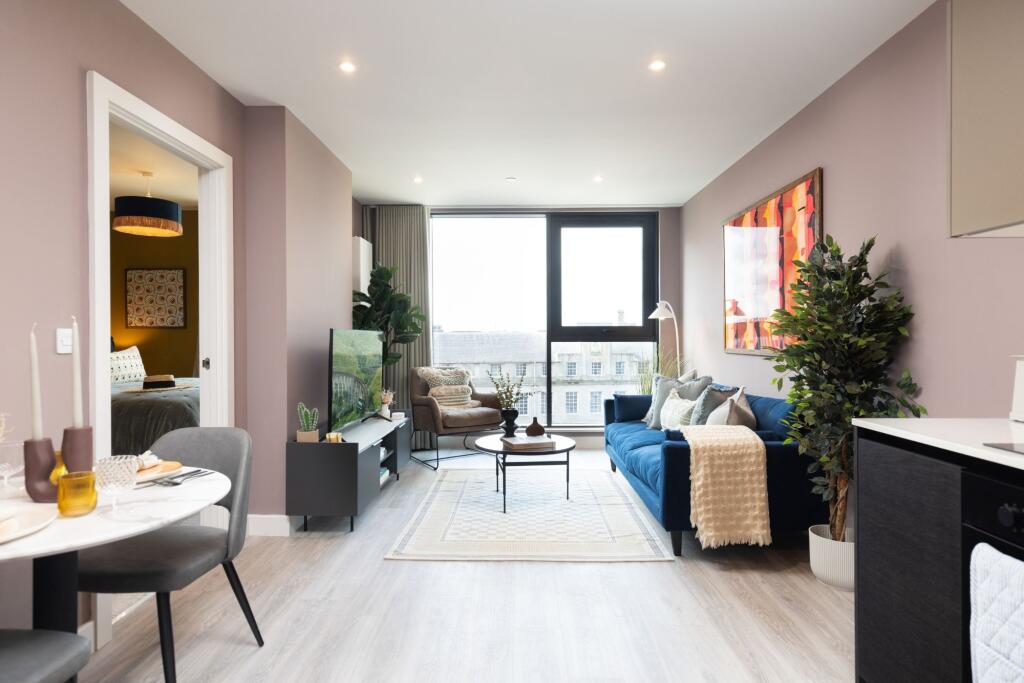 Main image of property: Holland Park, Glasgow, G2