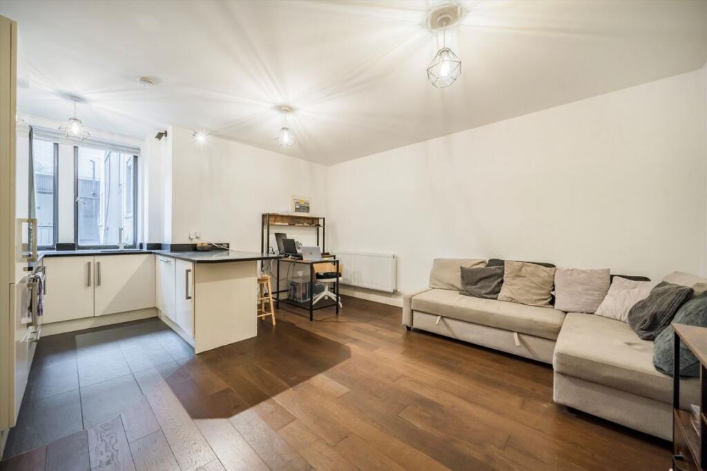 Main image of property: Little Somerset Street, Aldgate
