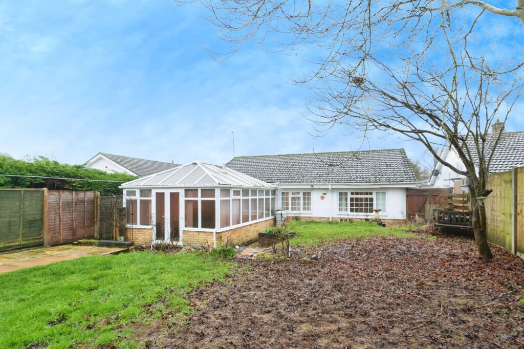 Fields Close, Winterborne Whitechurch, Blandford Forum photo 4