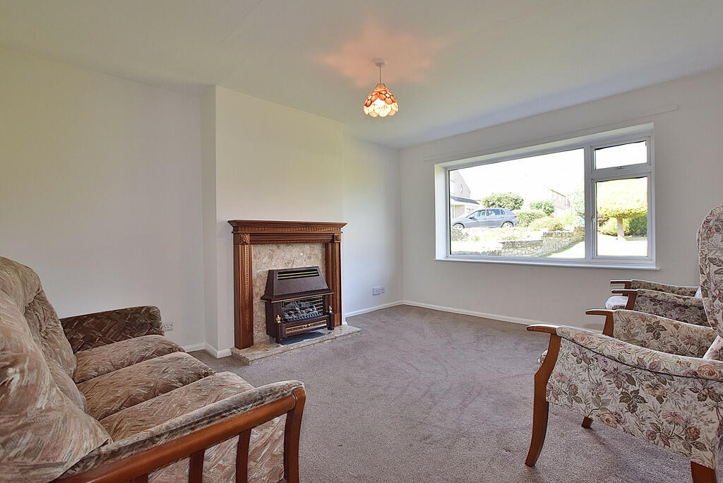 Whitefields Drive, Richmond photo 3