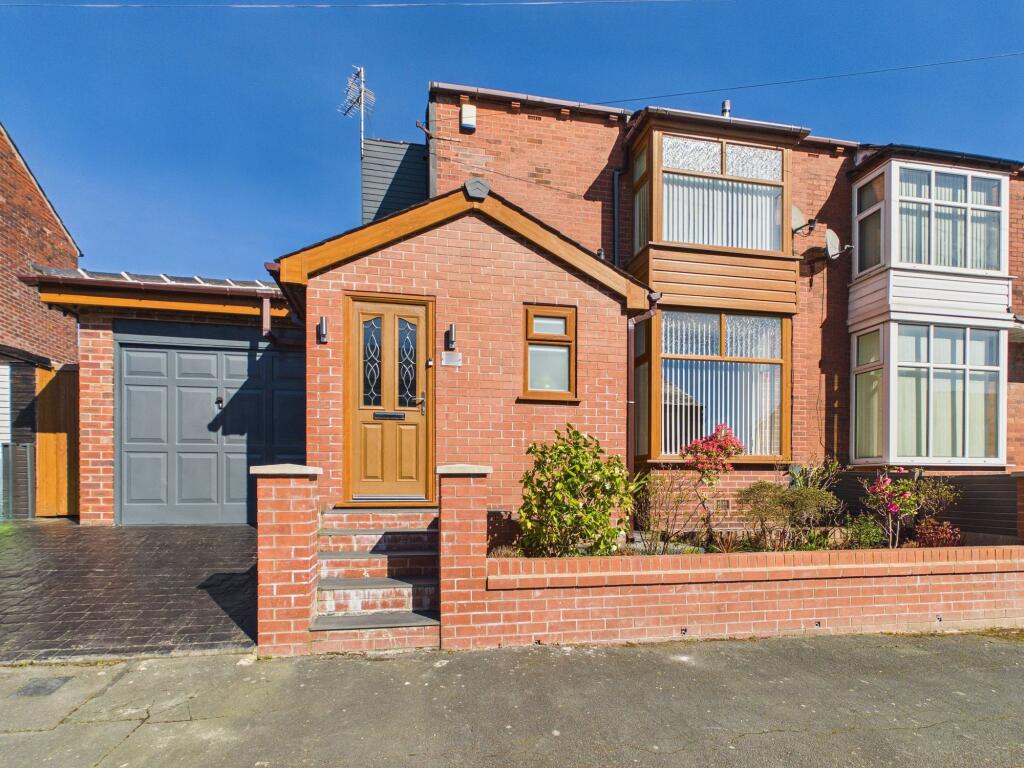 Main image of property: Kirkby Road, Heaton, Bolton, BL1
