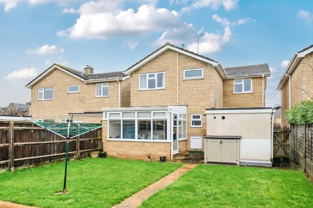 Main image of property: The Pieces, Bampton