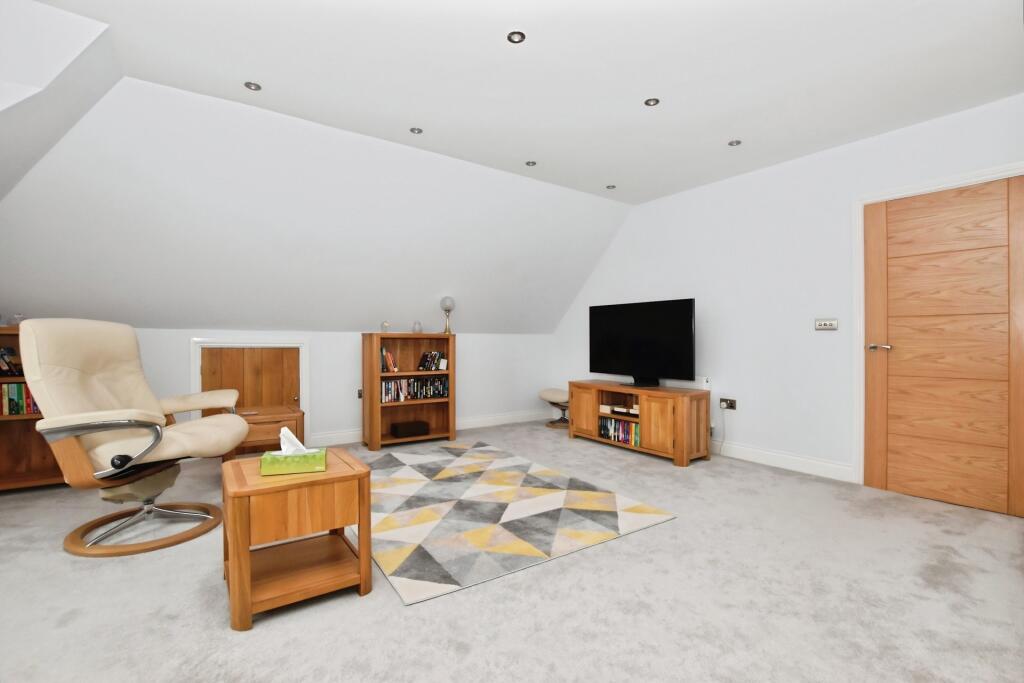 Apartment in East Devon, Exmouth - View 3