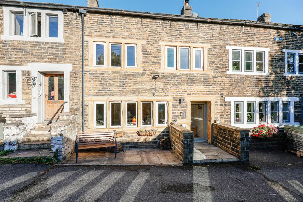 2-bed house on Newgate Lane, Meltham HD9, £250,000
