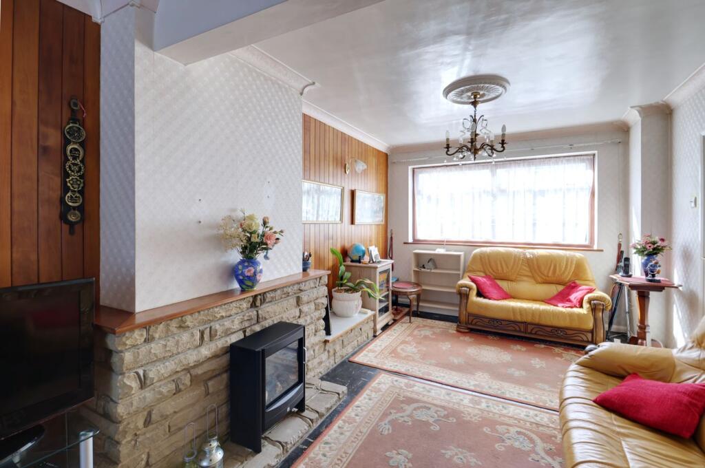 House in Rainham - View 5