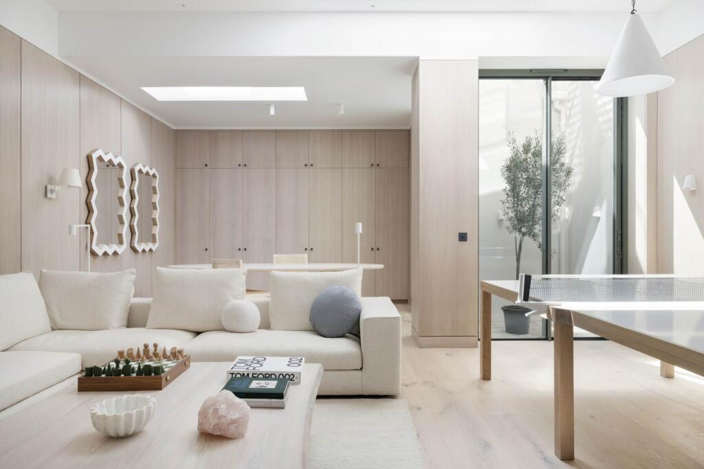 House in London - View 3