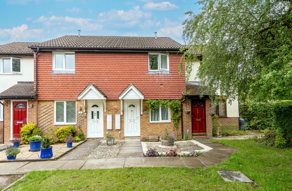Main image of property: Glenmore Road, Carterton, Oxfordshire, OX18