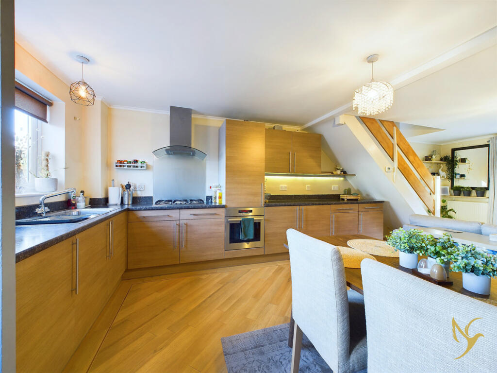 12 Shirley Close, Malvern, Worcestershire, WR14 2NH photo 4
