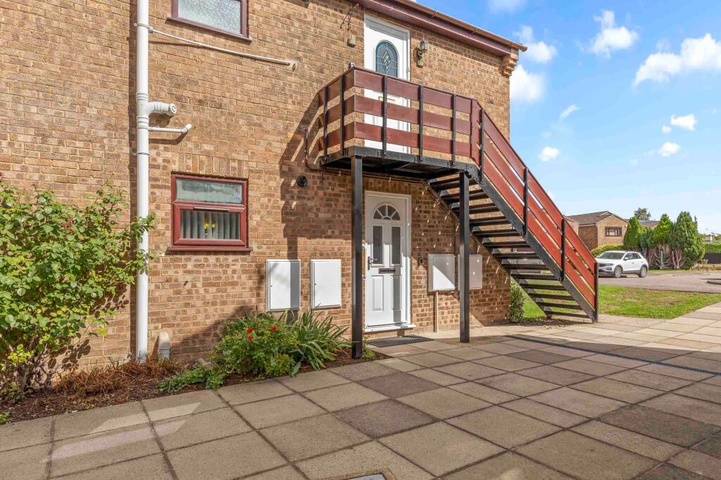 Main image of property: Oakengrove Road, Hazlemere, HP15