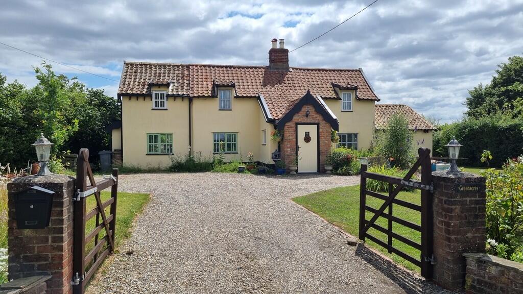 Main image of property: The Green, Ubbeston